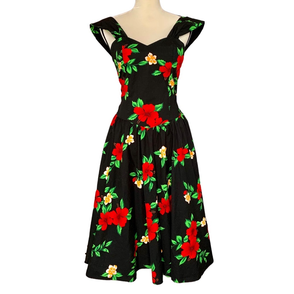 Vintage Royal Creations 50s Style Hawaiian Floral Fit and Flare Full Skirt Dress